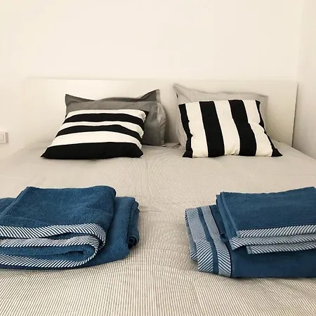 Apartment Lovely Seaside In Front Of Calafell And Cunit *